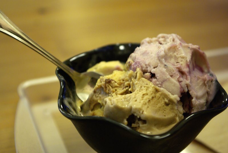 File:Ice-cream-seoul.jpg