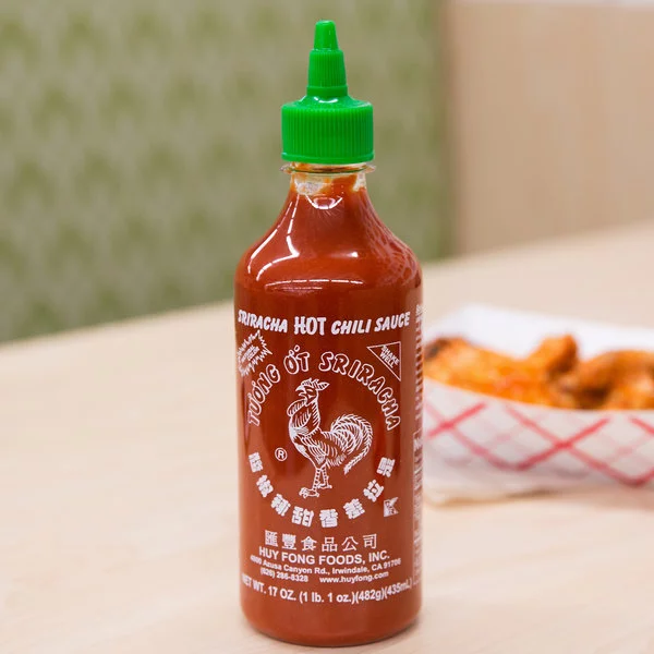 File:Srirach huy fong.webp